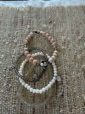Ernest & Liza’s Stackable Beaded Bracelet Set in Blush, White and Gray